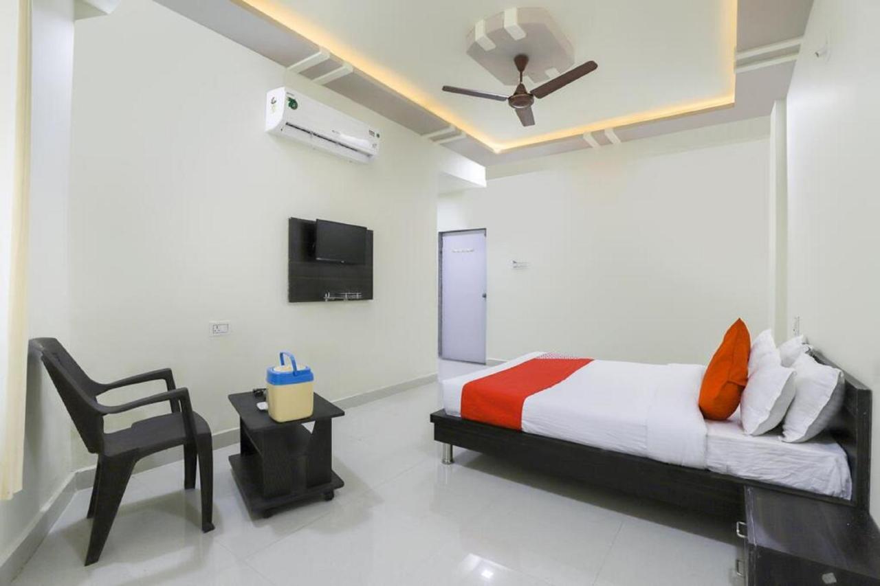 Hotel-The Safar Amhedabad Dış mekan fotoğraf