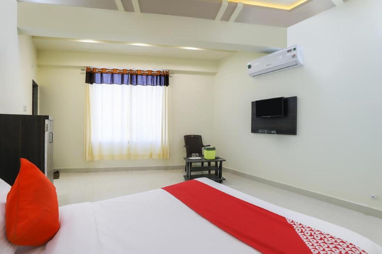 Hotel-The Safar Amhedabad Dış mekan fotoğraf
