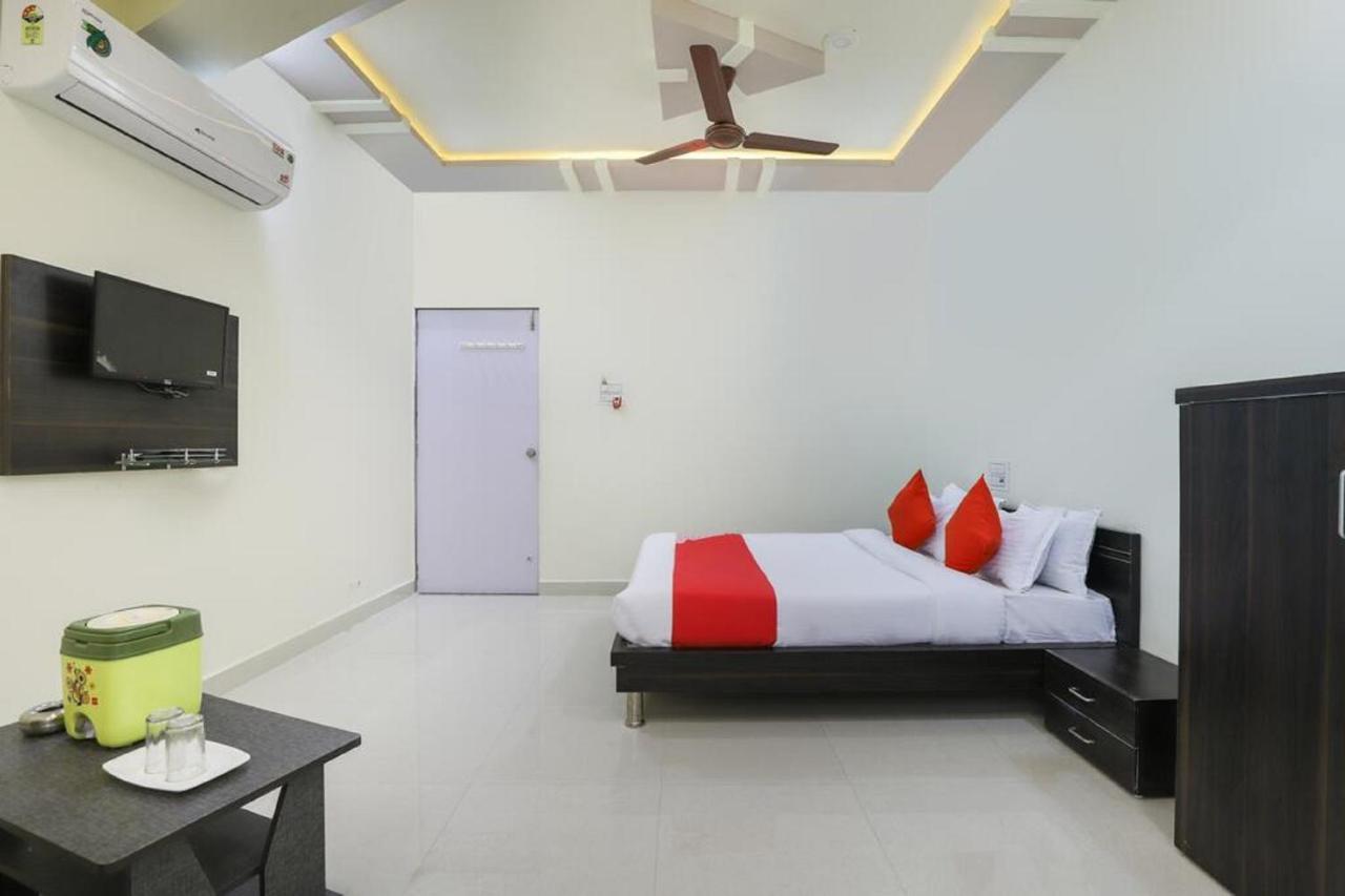 Hotel-The Safar Amhedabad Dış mekan fotoğraf