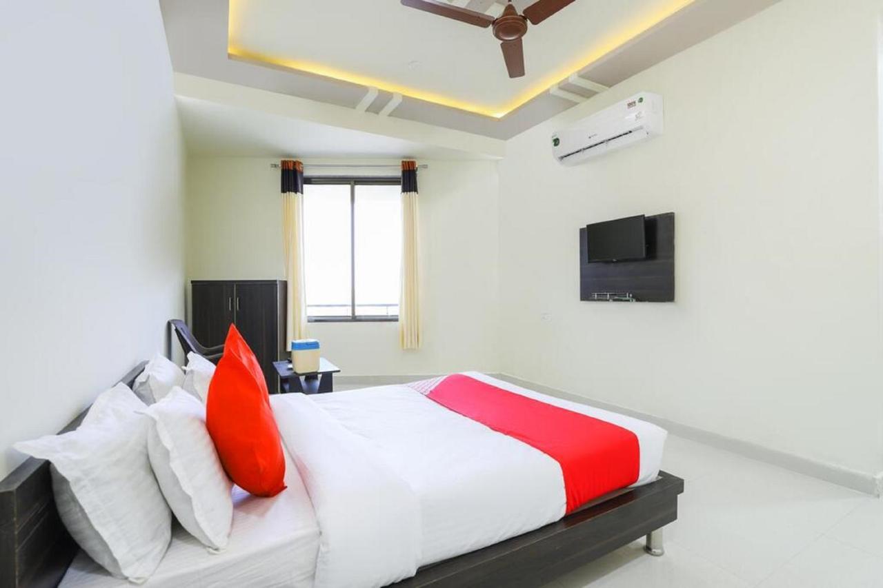 Hotel-The Safar Amhedabad Dış mekan fotoğraf